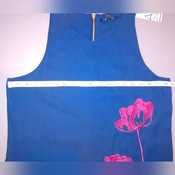 *SOLD on eBay* 41 Hawthorn Loose Slit Back Sleeveless Blouse - Picture 4 of 8